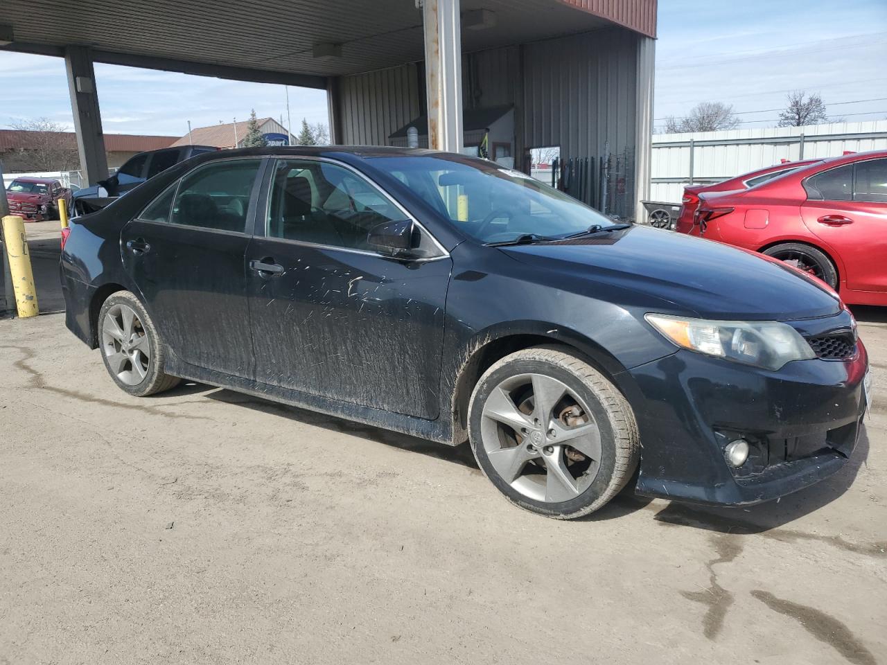 2014 Toyota Camry - Image 4