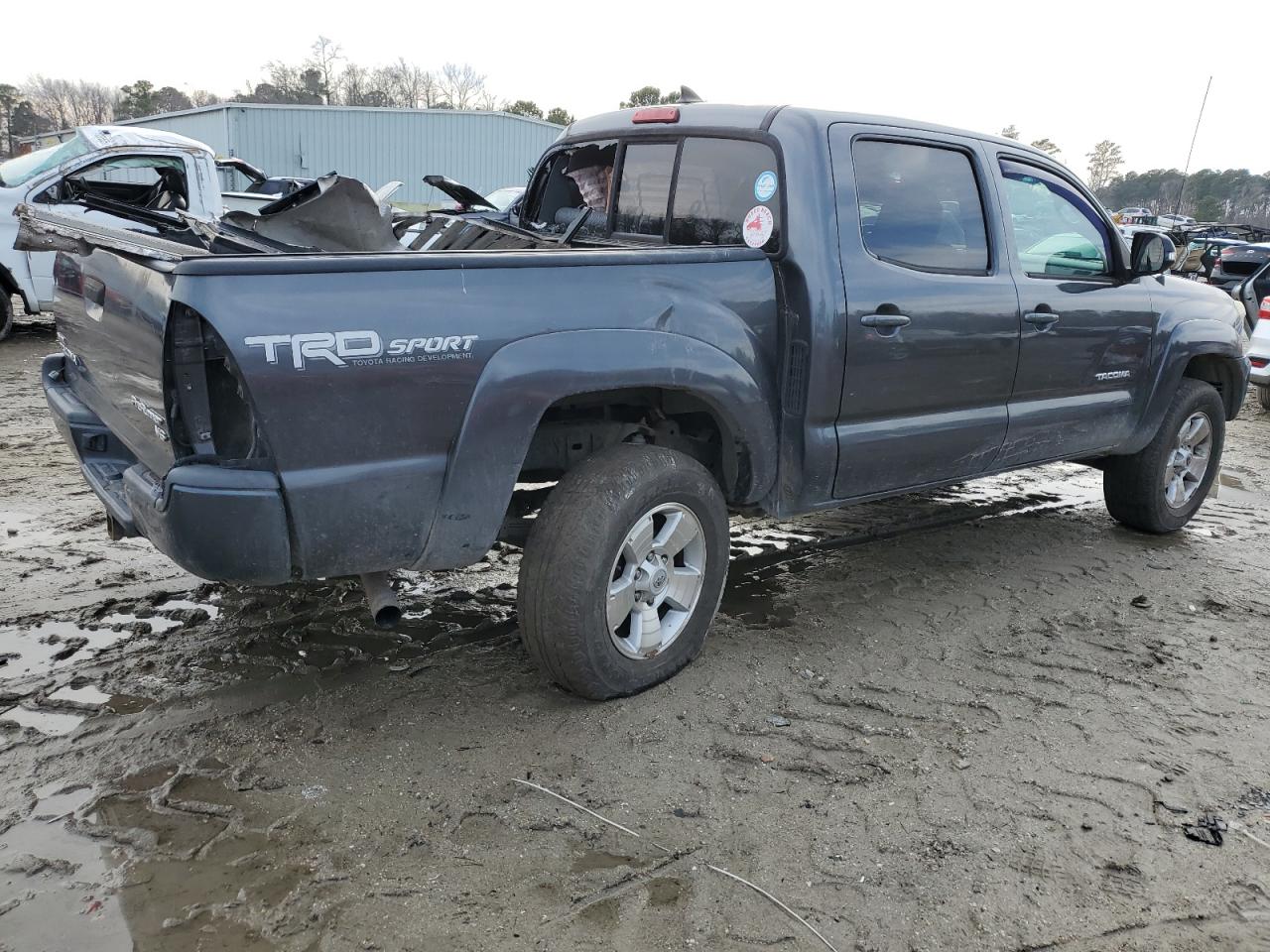 2014 Toyota Tacoma - Image 3