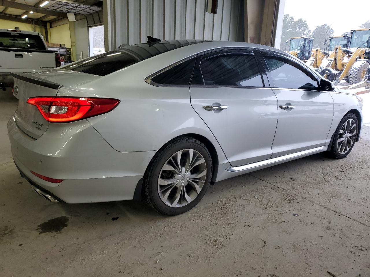 2015 Hyundai Sonata - Image 3