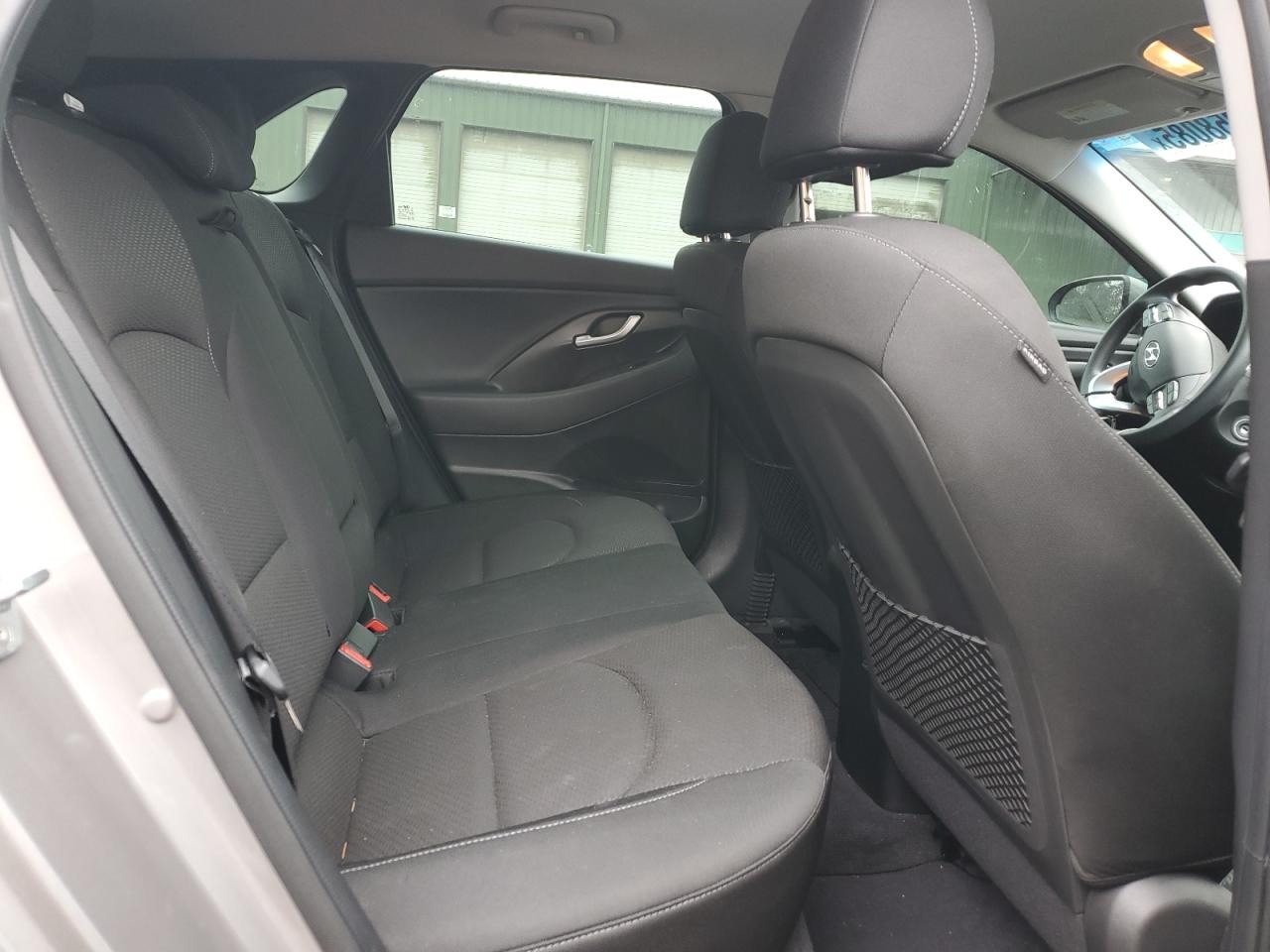 2020 Hyundai Elantra - Image 10