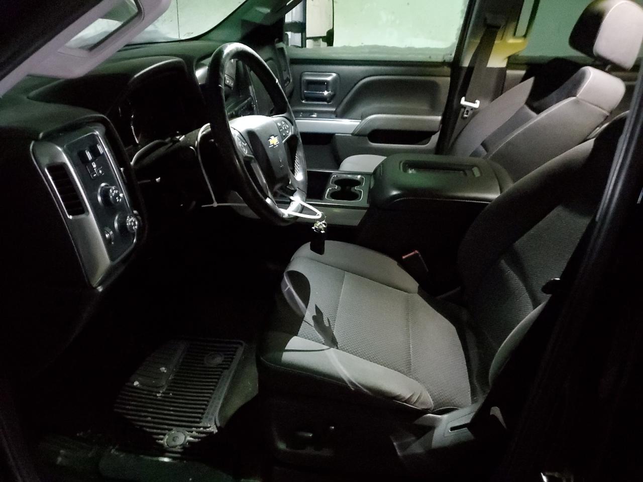 2017 Chevrolet Silverado - Image 7