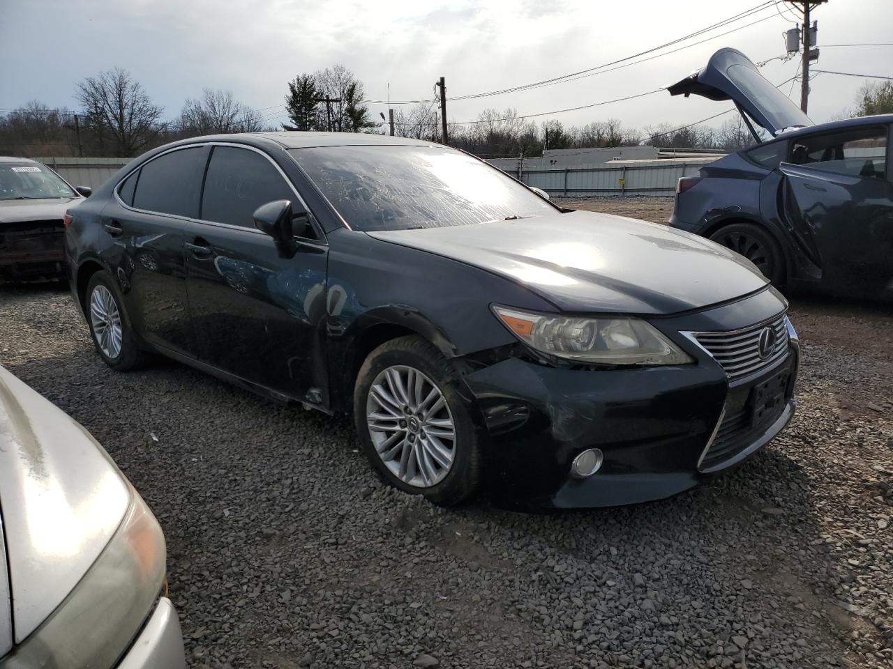 2013 Lexus ES - Image 4