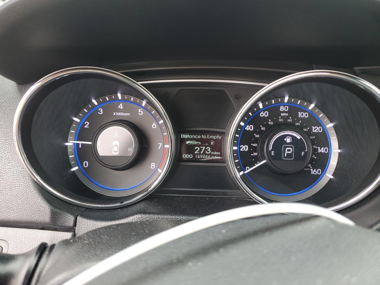 2014 Hyundai Sonata - Image 9