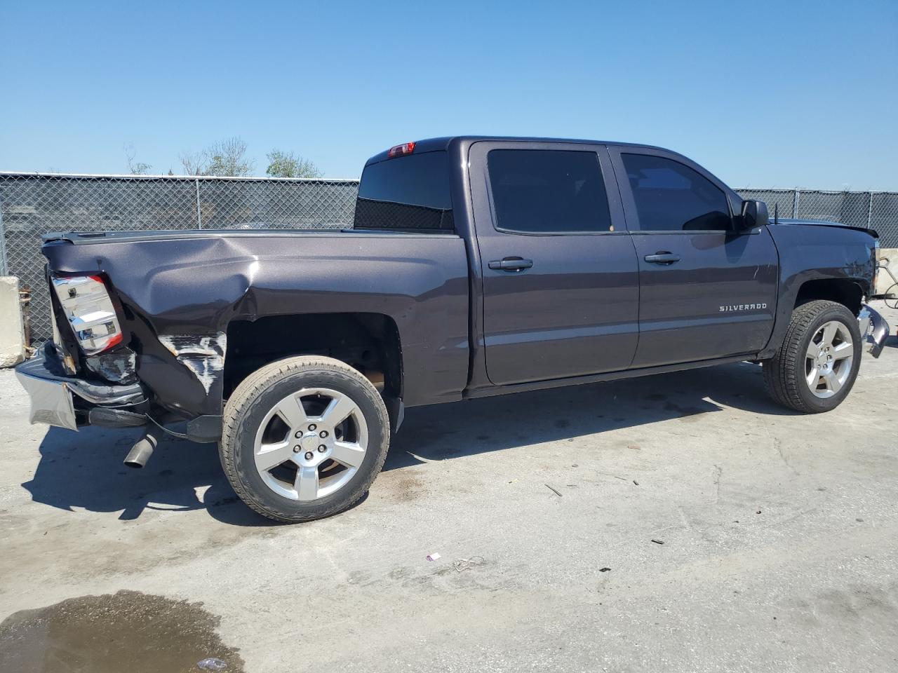 2014 Chevrolet Silverado - Image 3