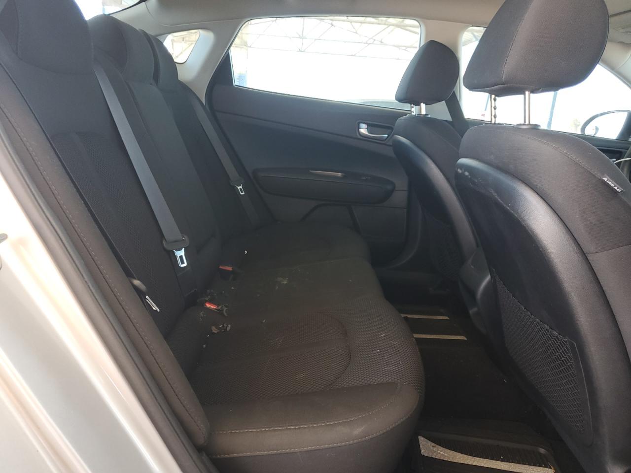 2019 Kia Optima - Image 10
