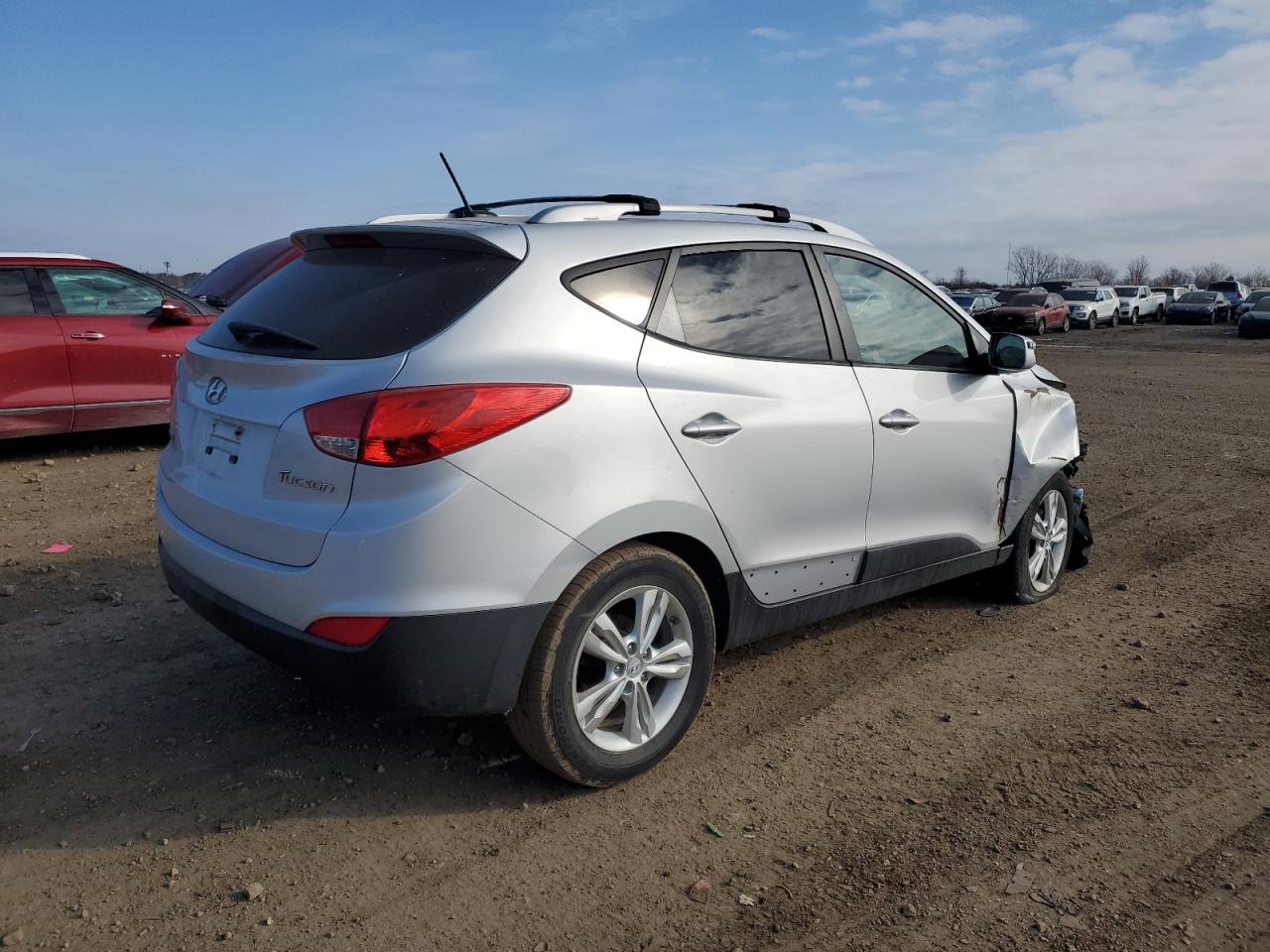 2012 Hyundai Tucson - Image 3