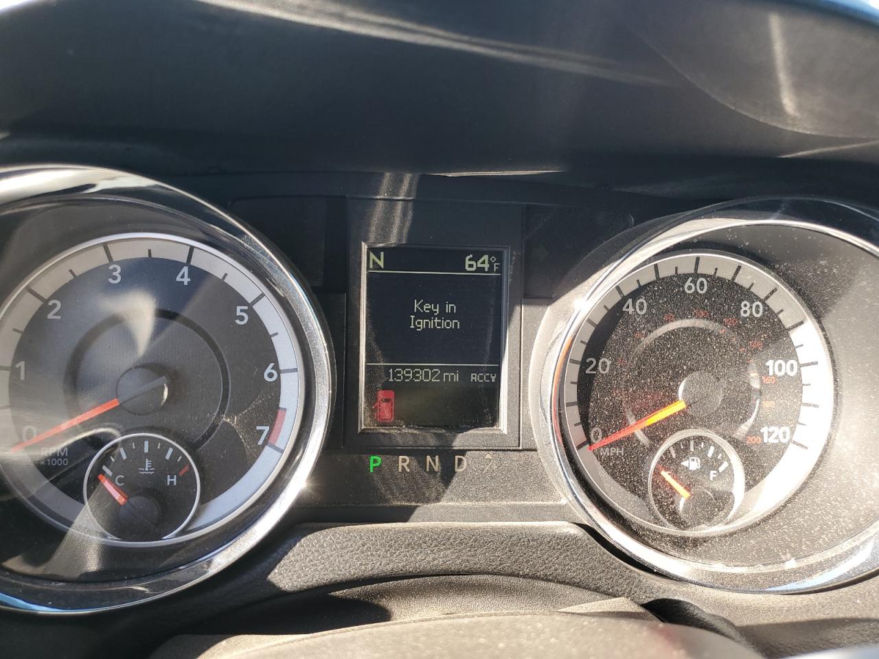 2019 Dodge Caravan - Image 9