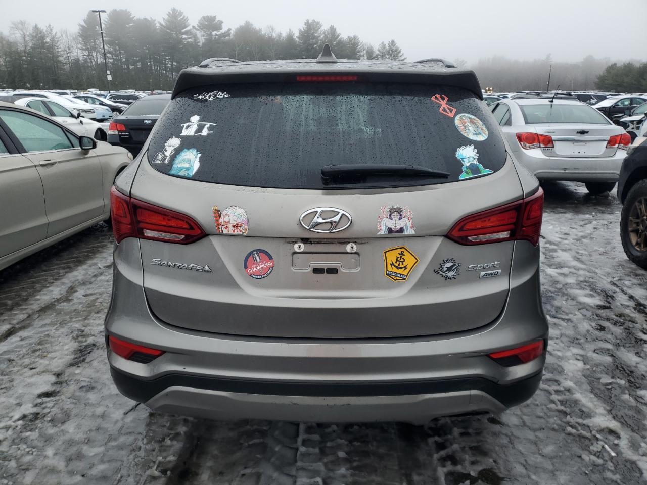 2017 Hyundai Santa Fe - Image 6