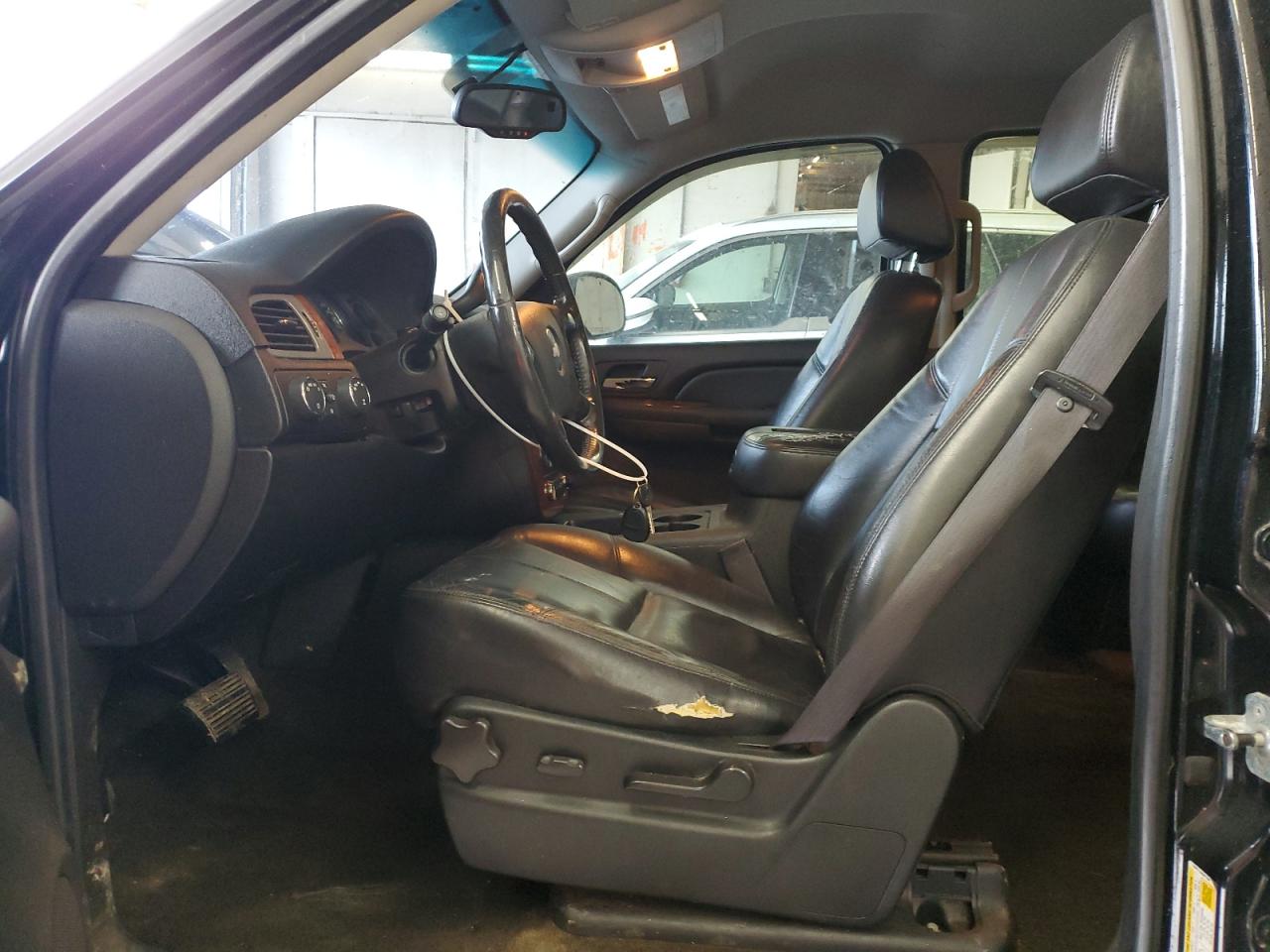 2008 Chevrolet Tahoe - Image 7