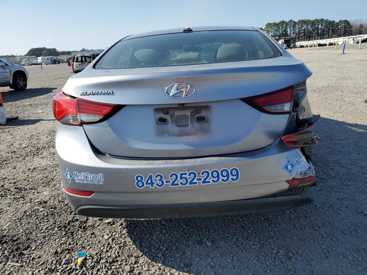 2016 Hyundai Elantra - Image 6