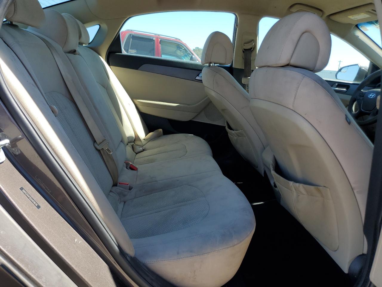 2016 Hyundai Sonata - Image 11