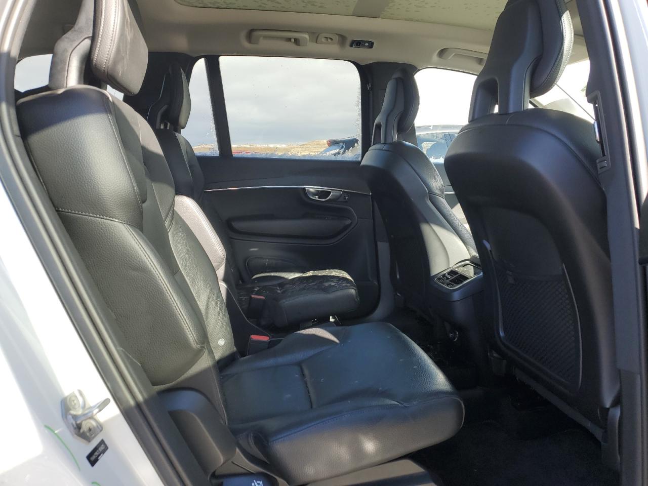 2020 Volvo XC90 - Image 10