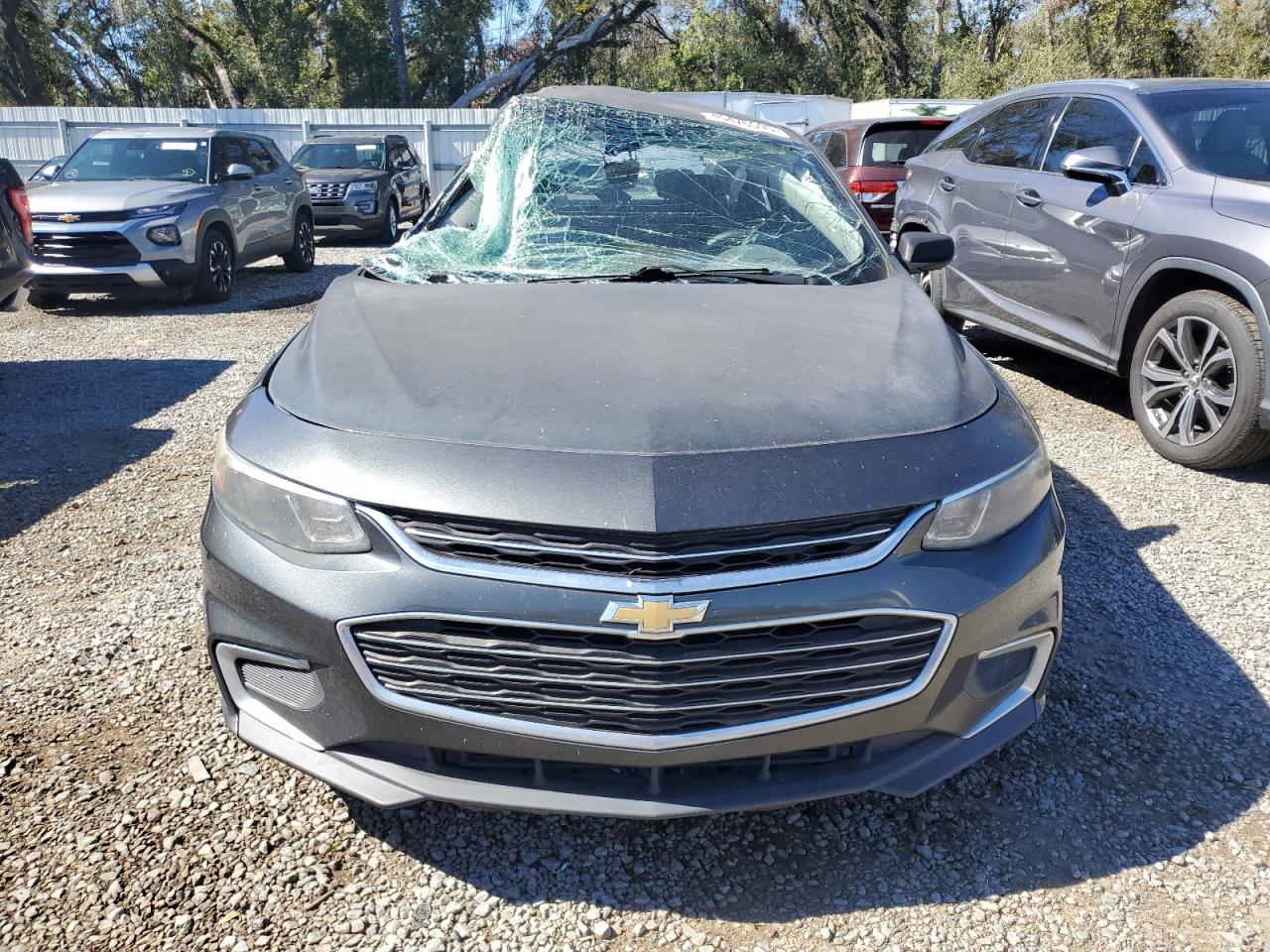 2017 Chevrolet Malibu - Image 5