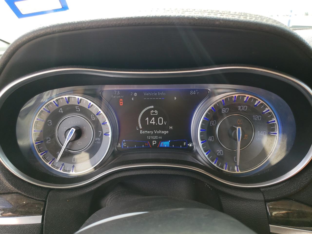 2016 Chrysler 300 - Image 9