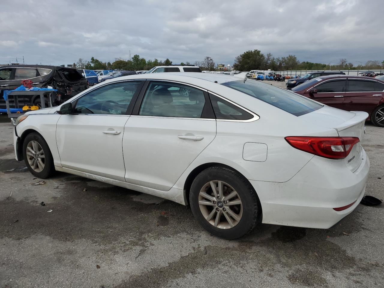 2016 Hyundai Sonata - Image 2