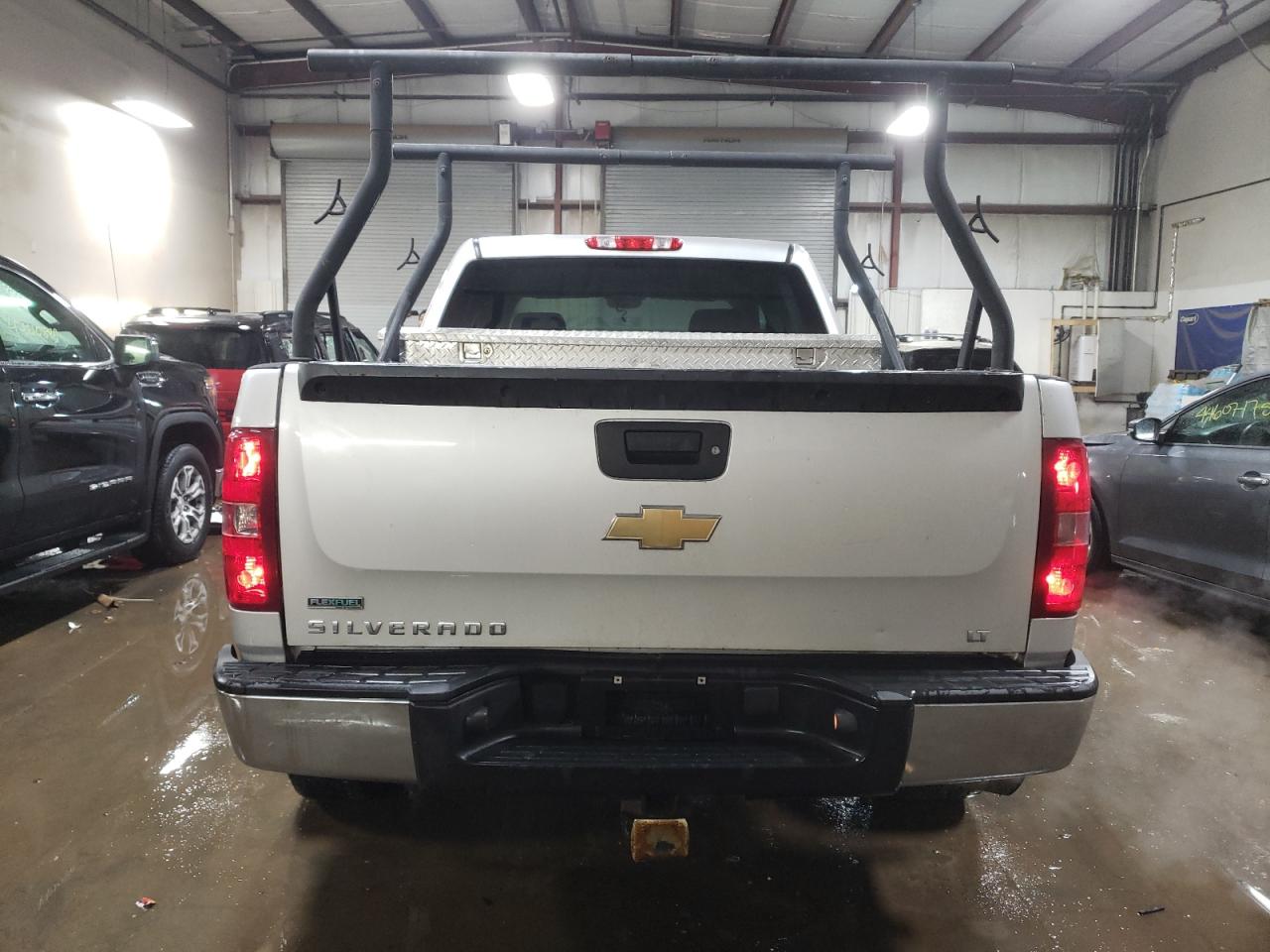 2011 Chevrolet Silverado - Image 6