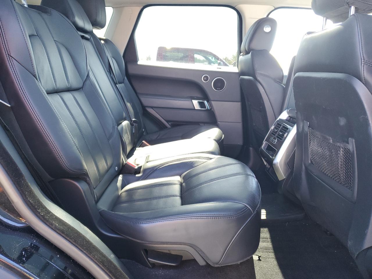 2014 Land Rover Range Rover - Image 11