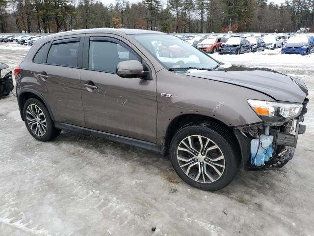  MITSUBISHI OUTLANDER 2016 Коричневий