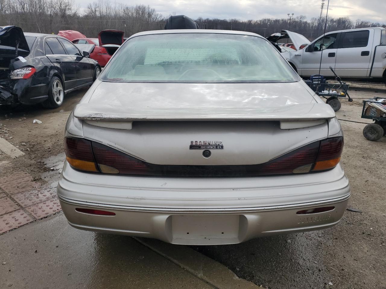 1997 Pontiac Bonneville - Image 6