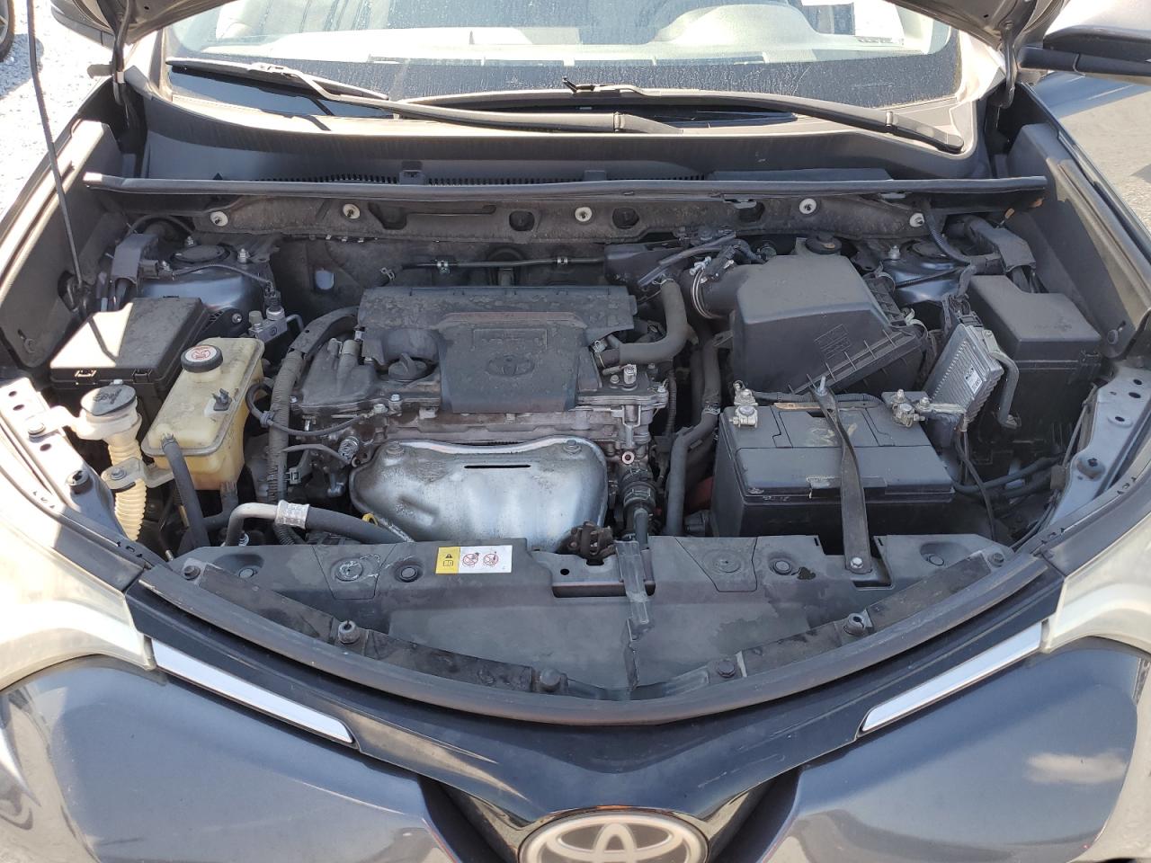 2017 Toyota RAV 4 - Image 13