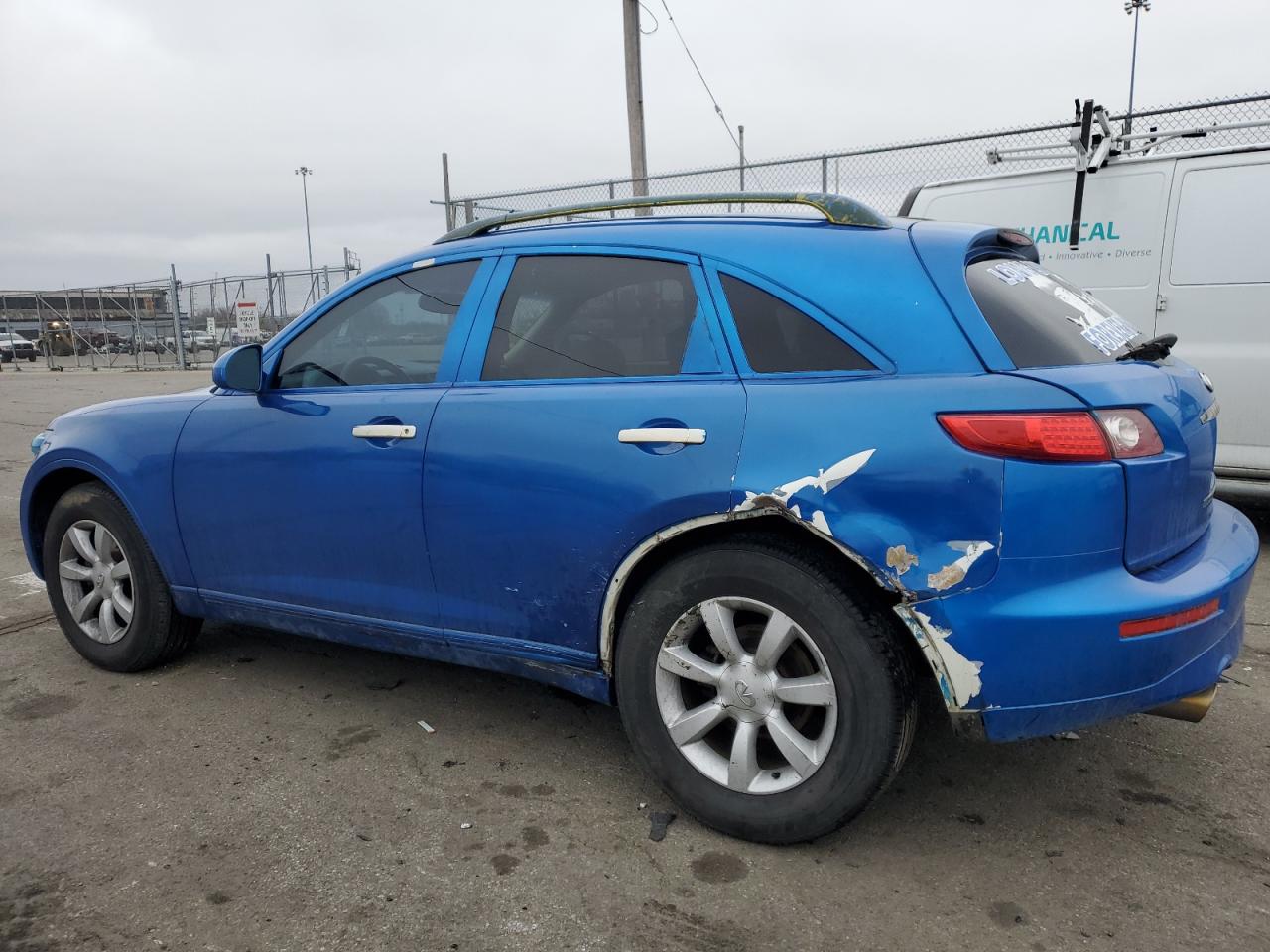 2005 Infiniti FX - Image 2