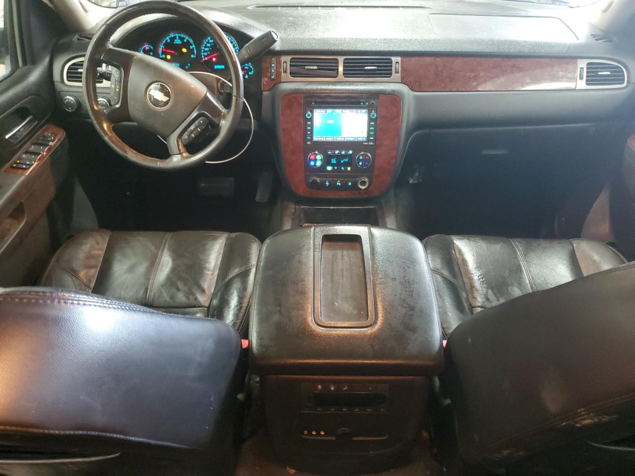 2010 Chevrolet Tahoe - Image 8