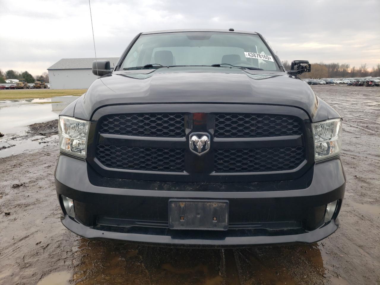 2014 RAM 1500 - Image 5