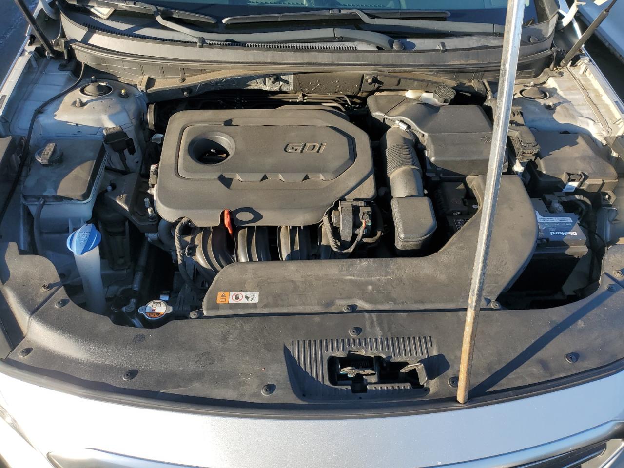 2015 Hyundai Sonata - Image 11