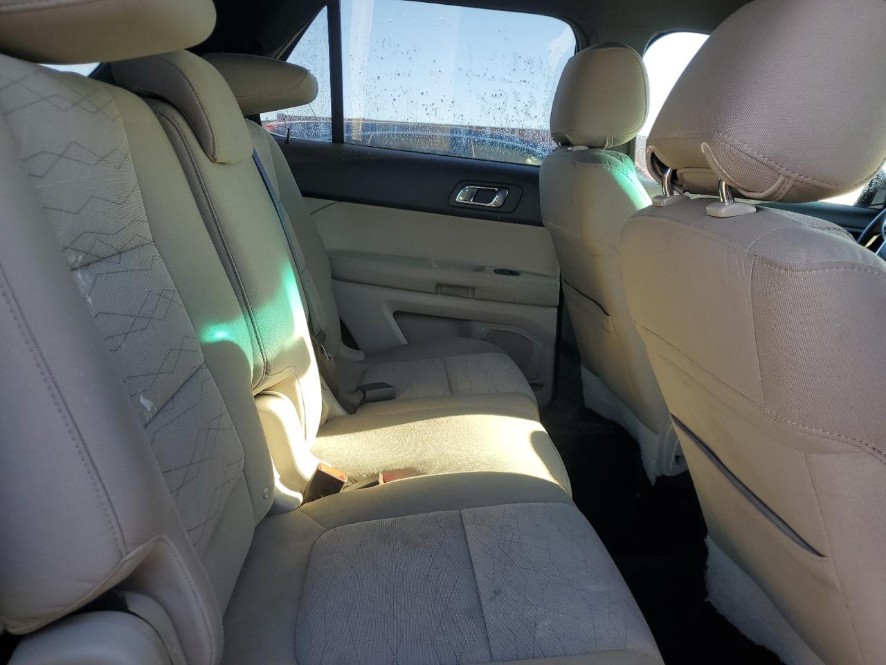 2015 Ford Explorer - Image 11