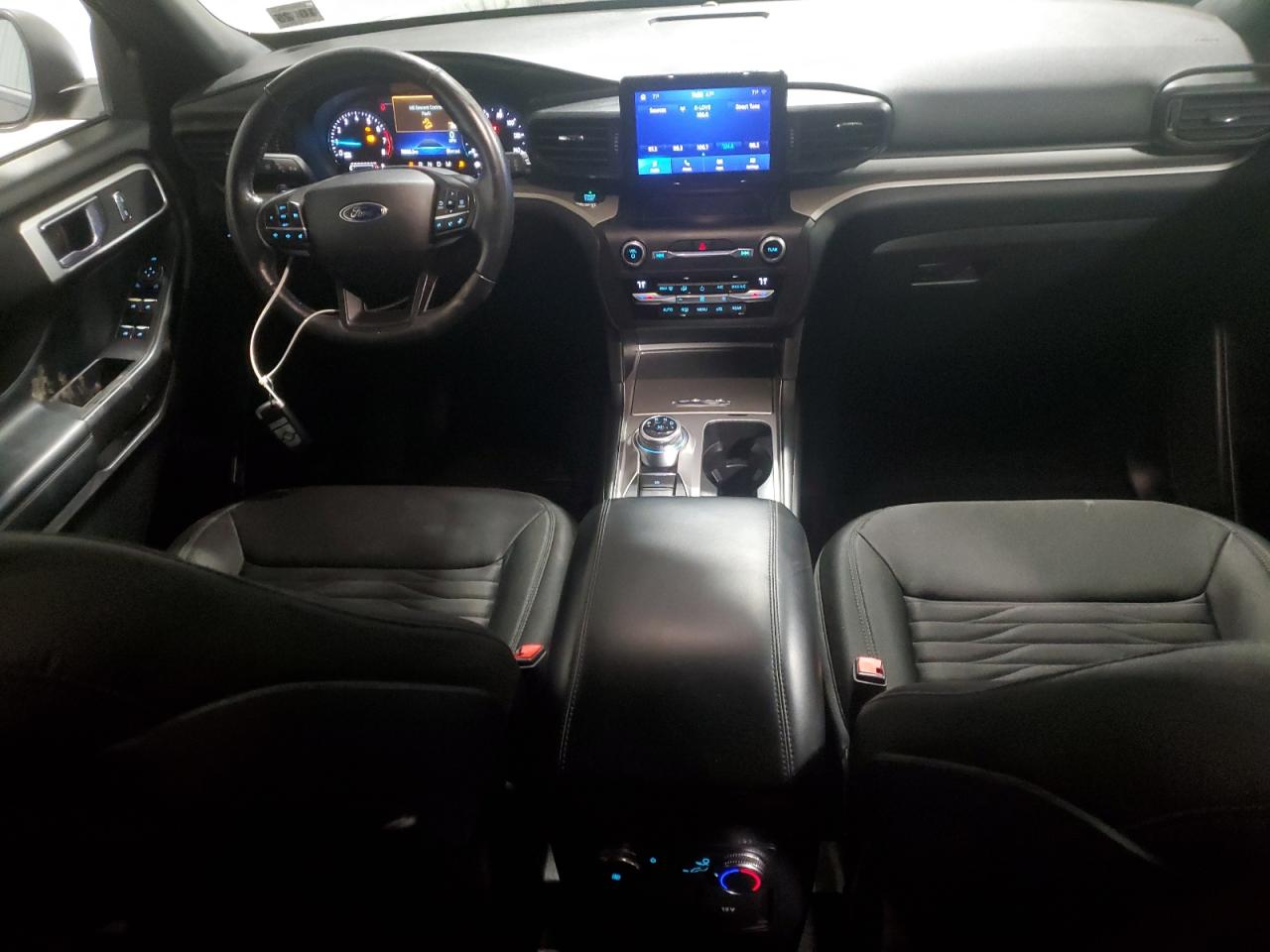 2020 Ford Explorer - Image 8