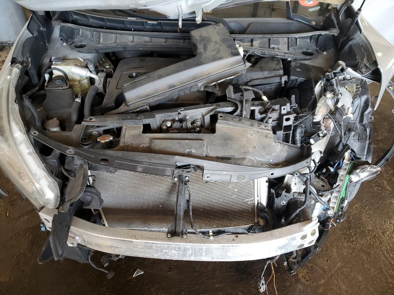 2015 Nissan Murano - Image 12