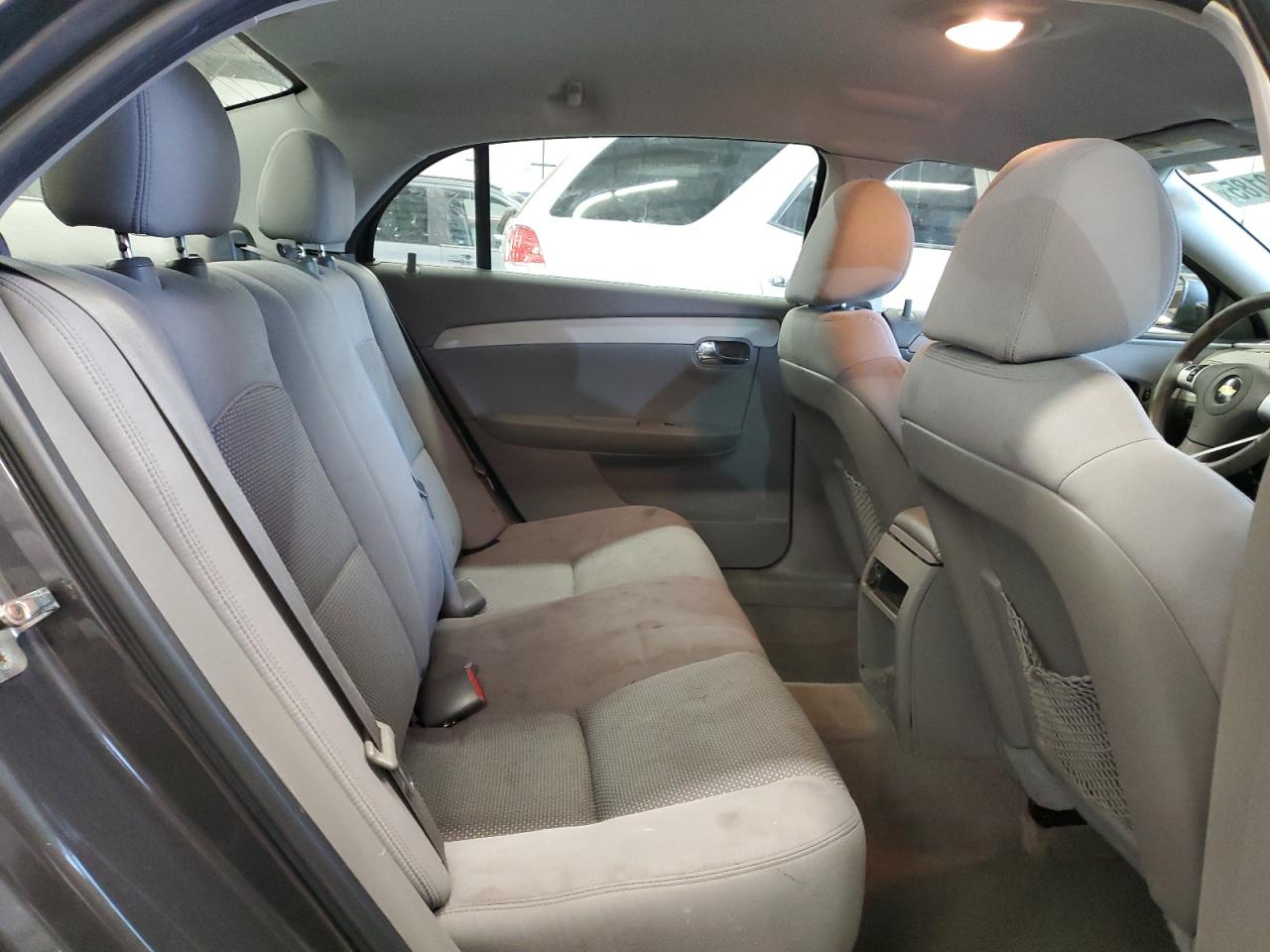2011 Chevrolet Malibu - Image 10