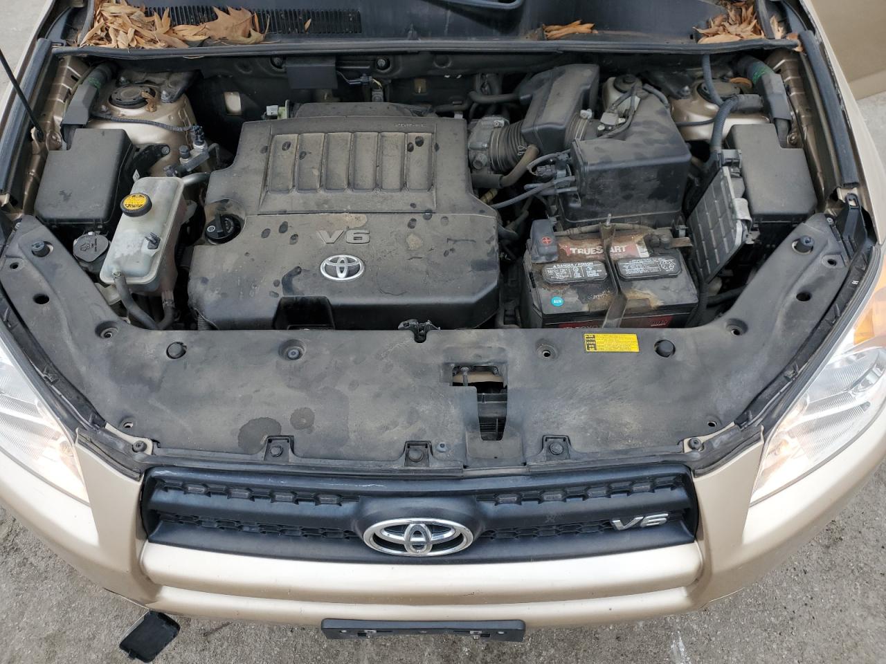 2012 Toyota RAV 4 - Image 12
