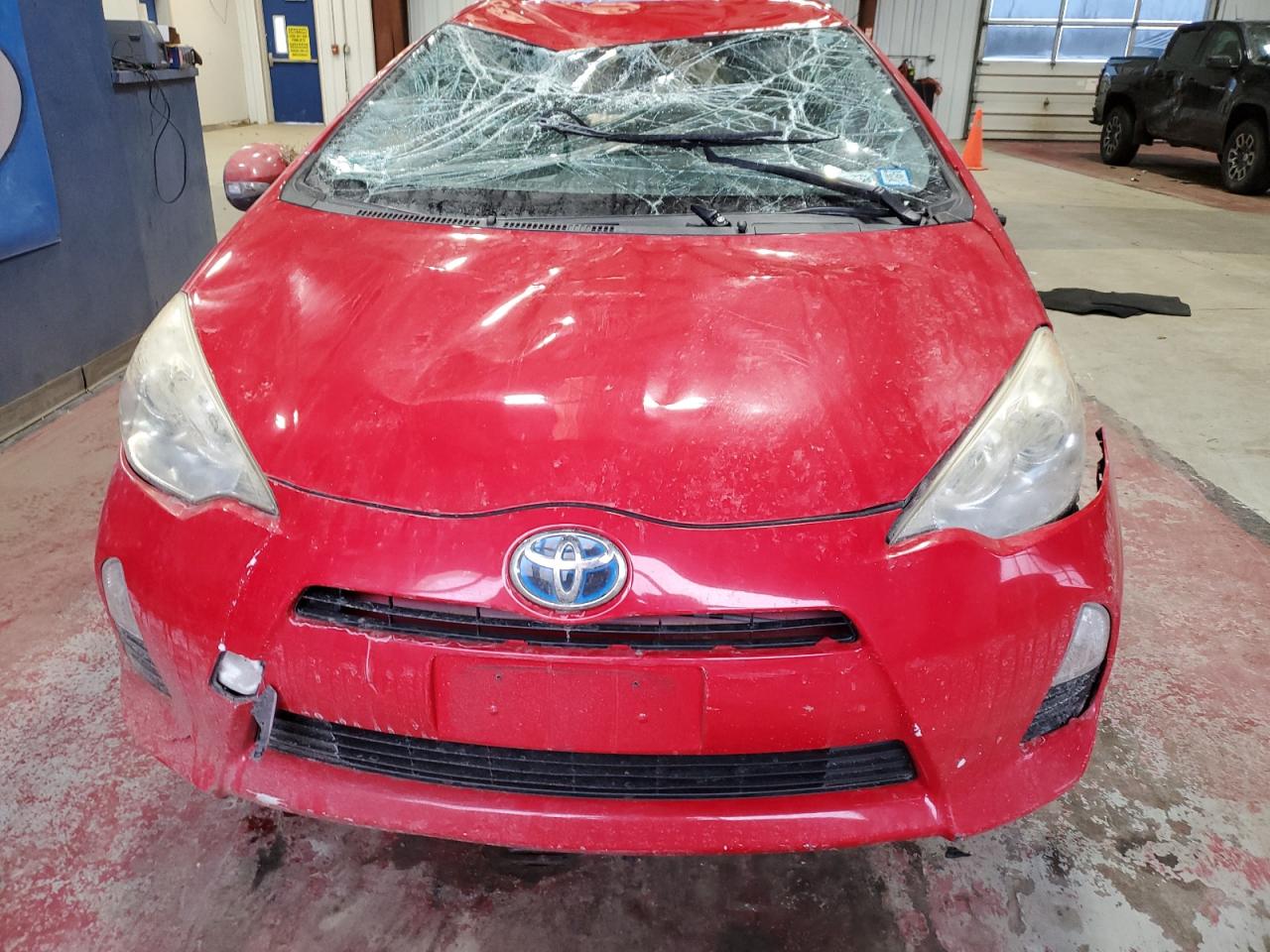 2012 Toyota Prius - Image 5