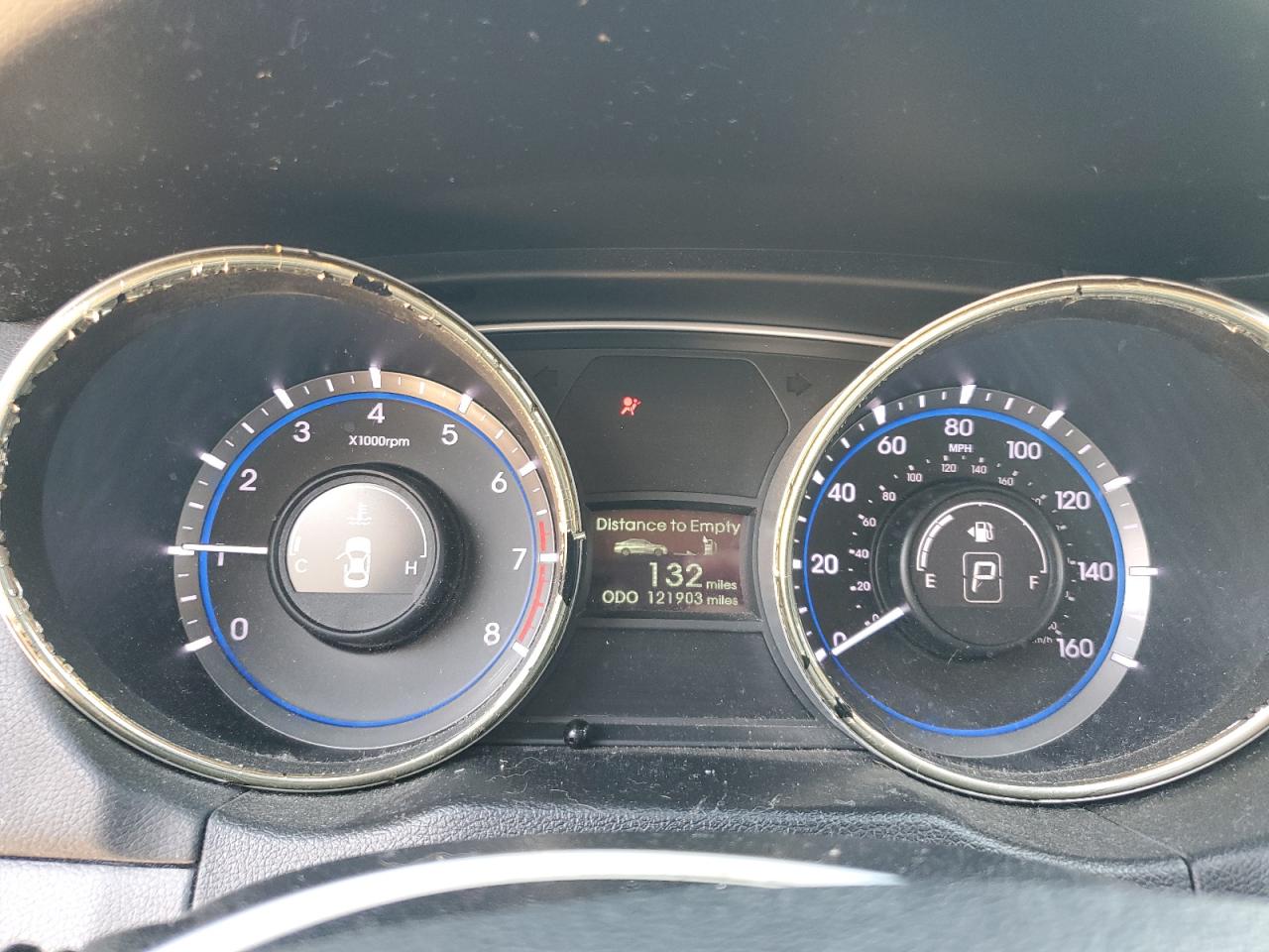 2013 Hyundai Sonata - Image 9