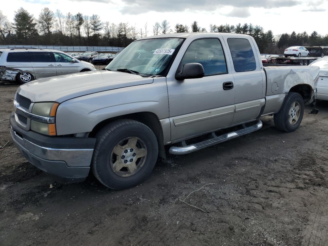 2005 Chevrolet Silverado - Image 1