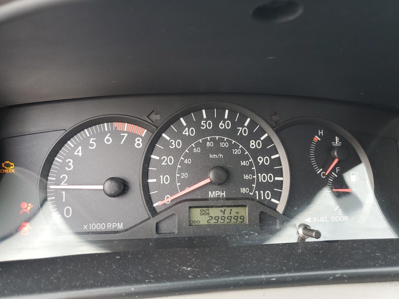 2005 Toyota Corolla - Image 9