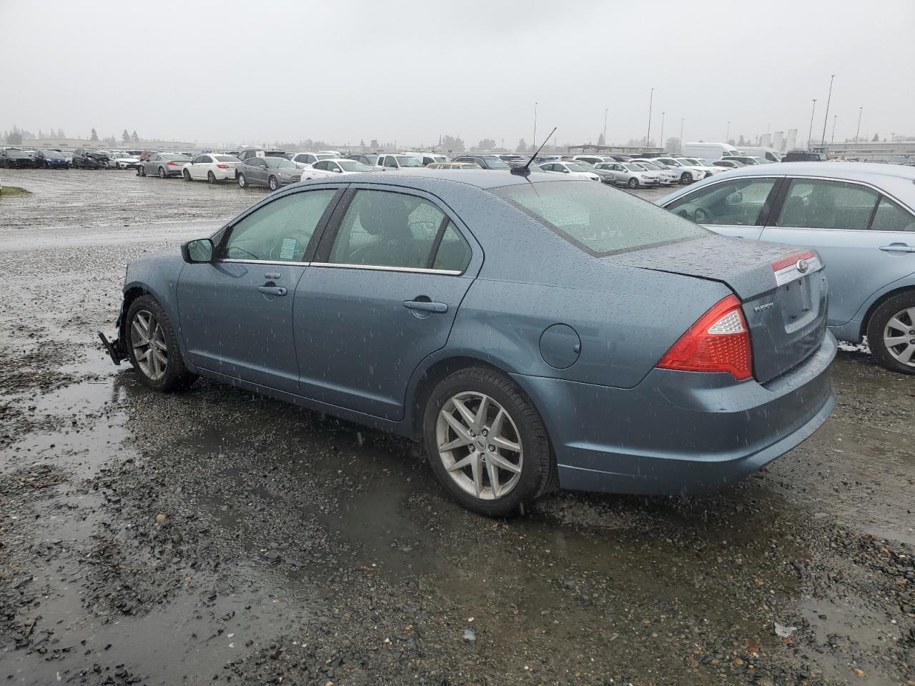 2012 Ford Fusion - Image 2