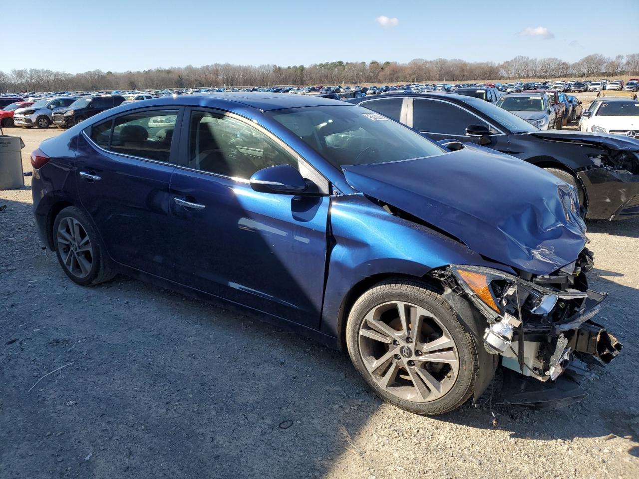 2017 Hyundai Elantra - Image 4