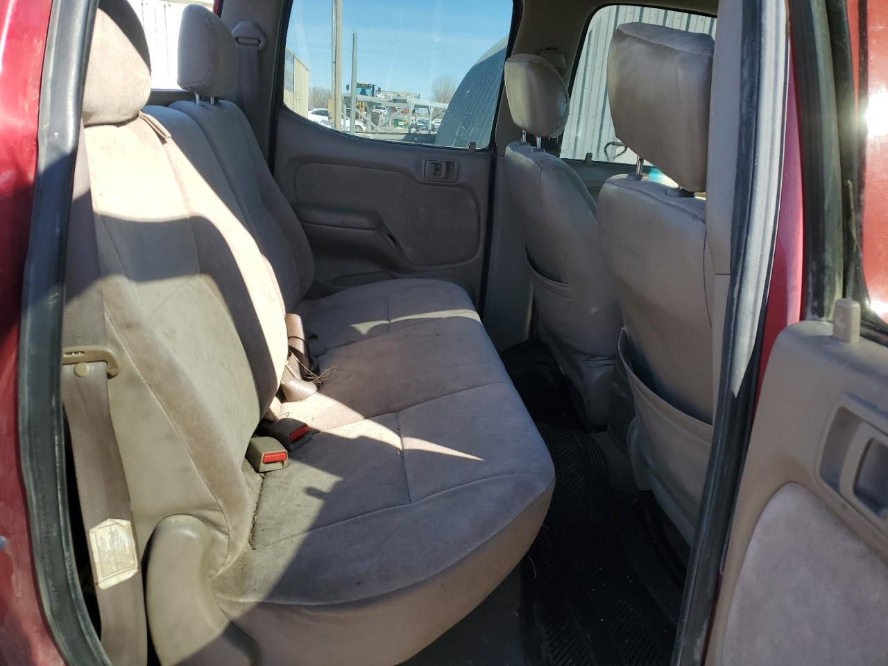 2004 Toyota Tacoma - Image 10