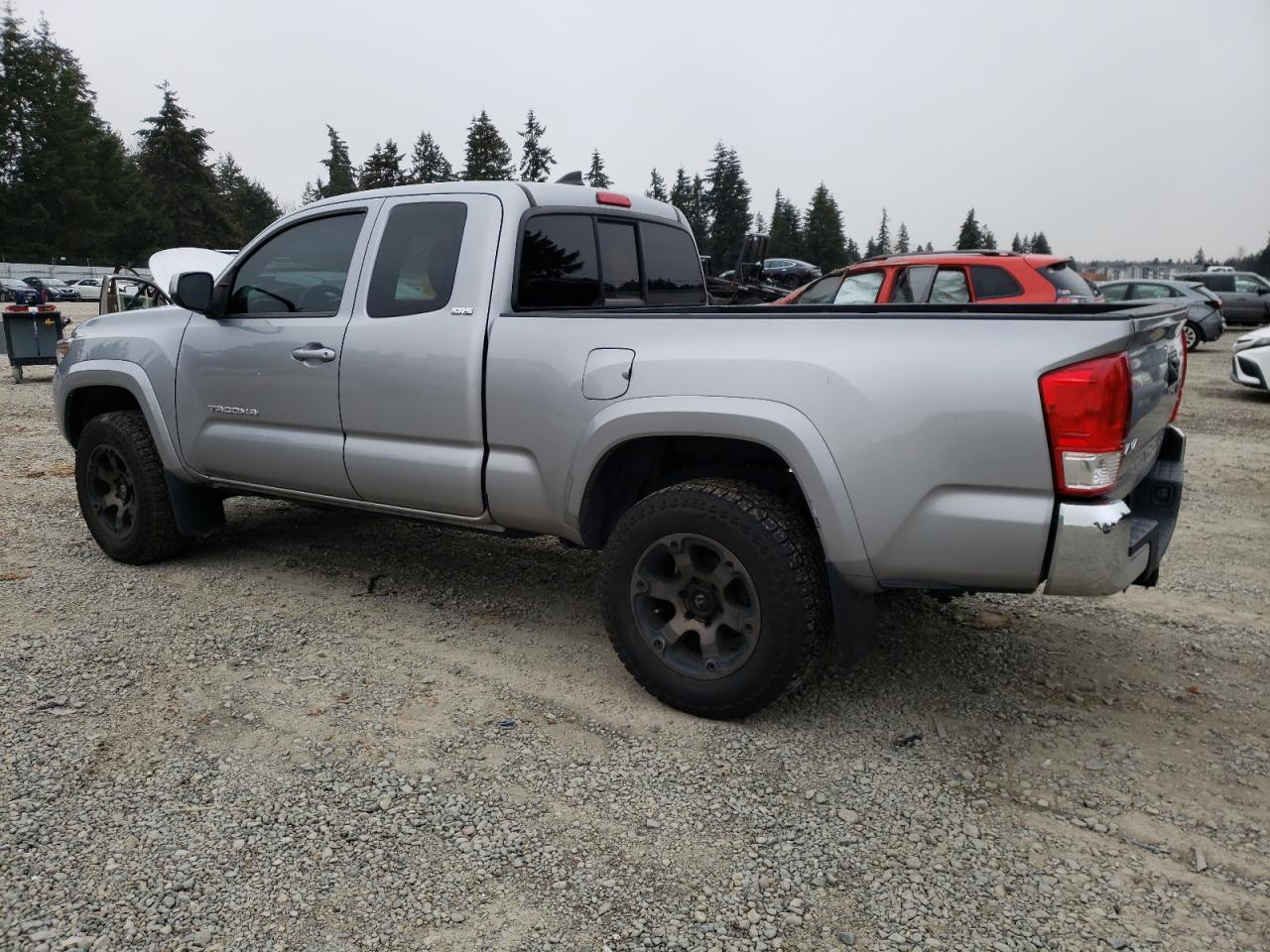 2016 Toyota Tacoma - Image 2