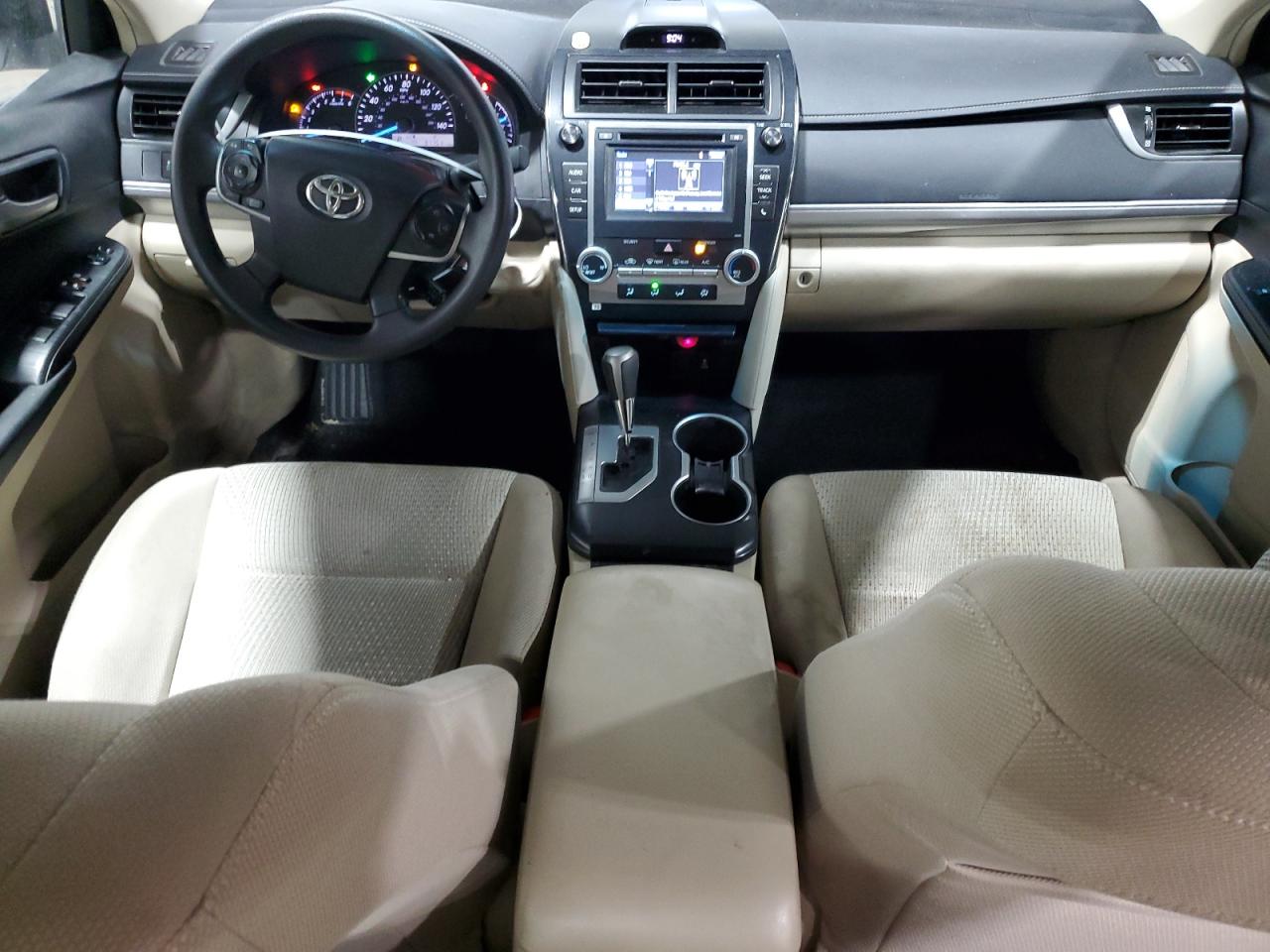 2014 Toyota Camry - Image 8
