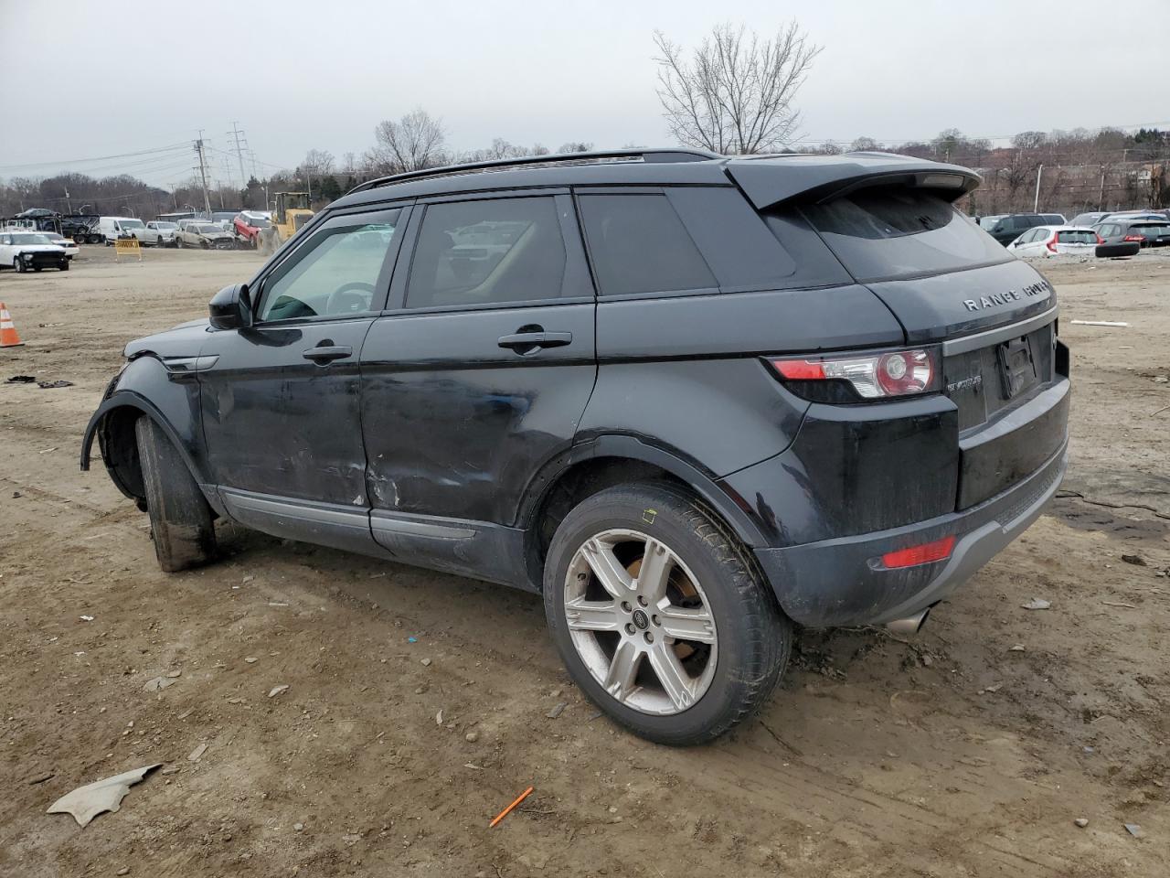 2014 Land Rover Range Rover - Image 2