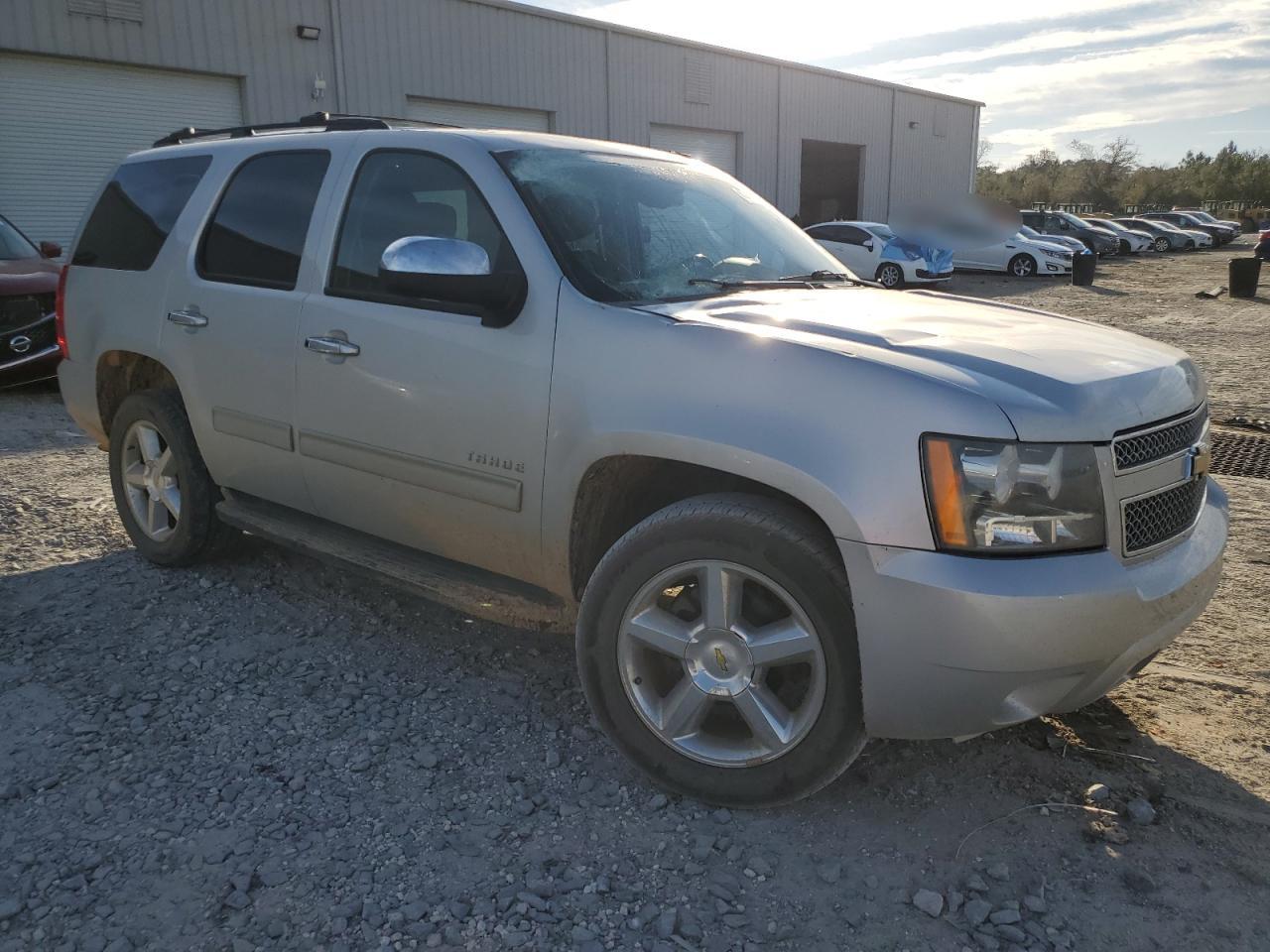 2011 Chevrolet Tahoe - Image 4