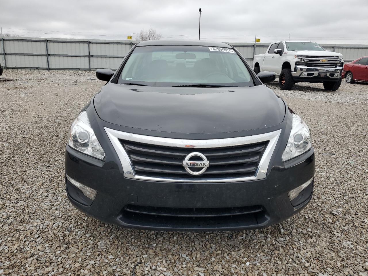 2015 Nissan Altima - Image 5