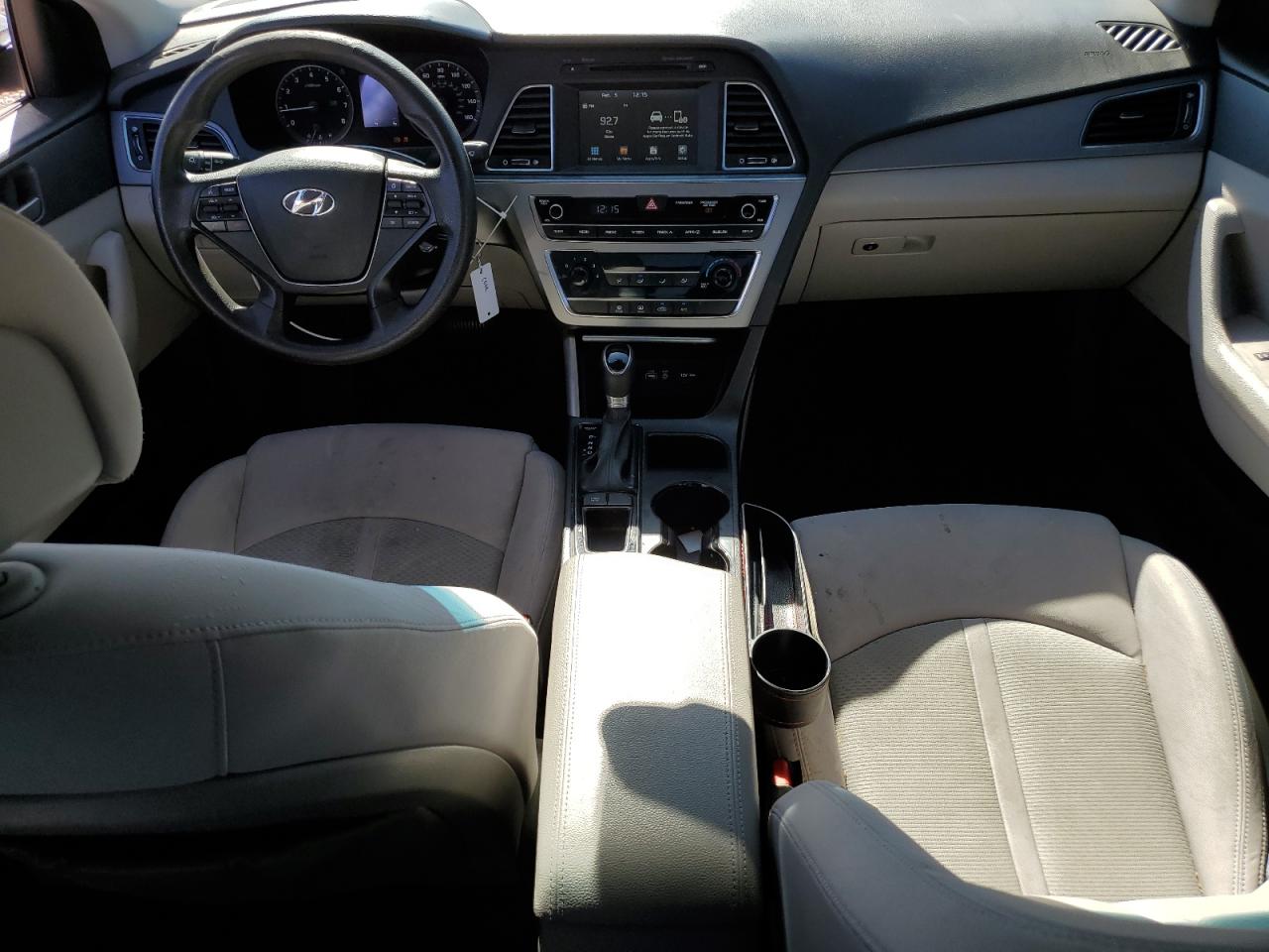 2017 Hyundai Sonata - Image 8