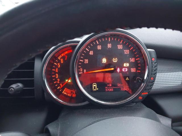 2016 MINI COOPER