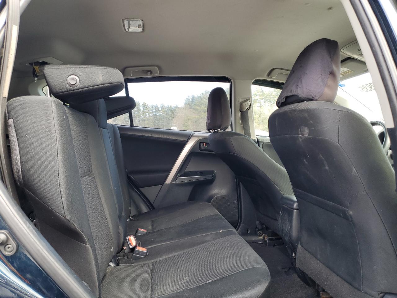 2017 Toyota RAV 4 - Image 11