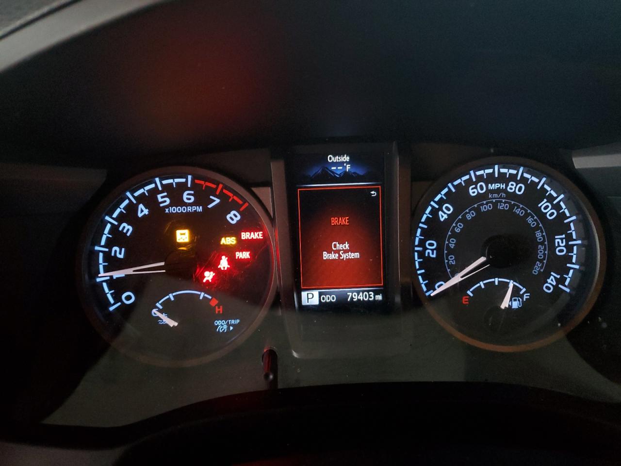 2017 Toyota Tacoma - Image 9