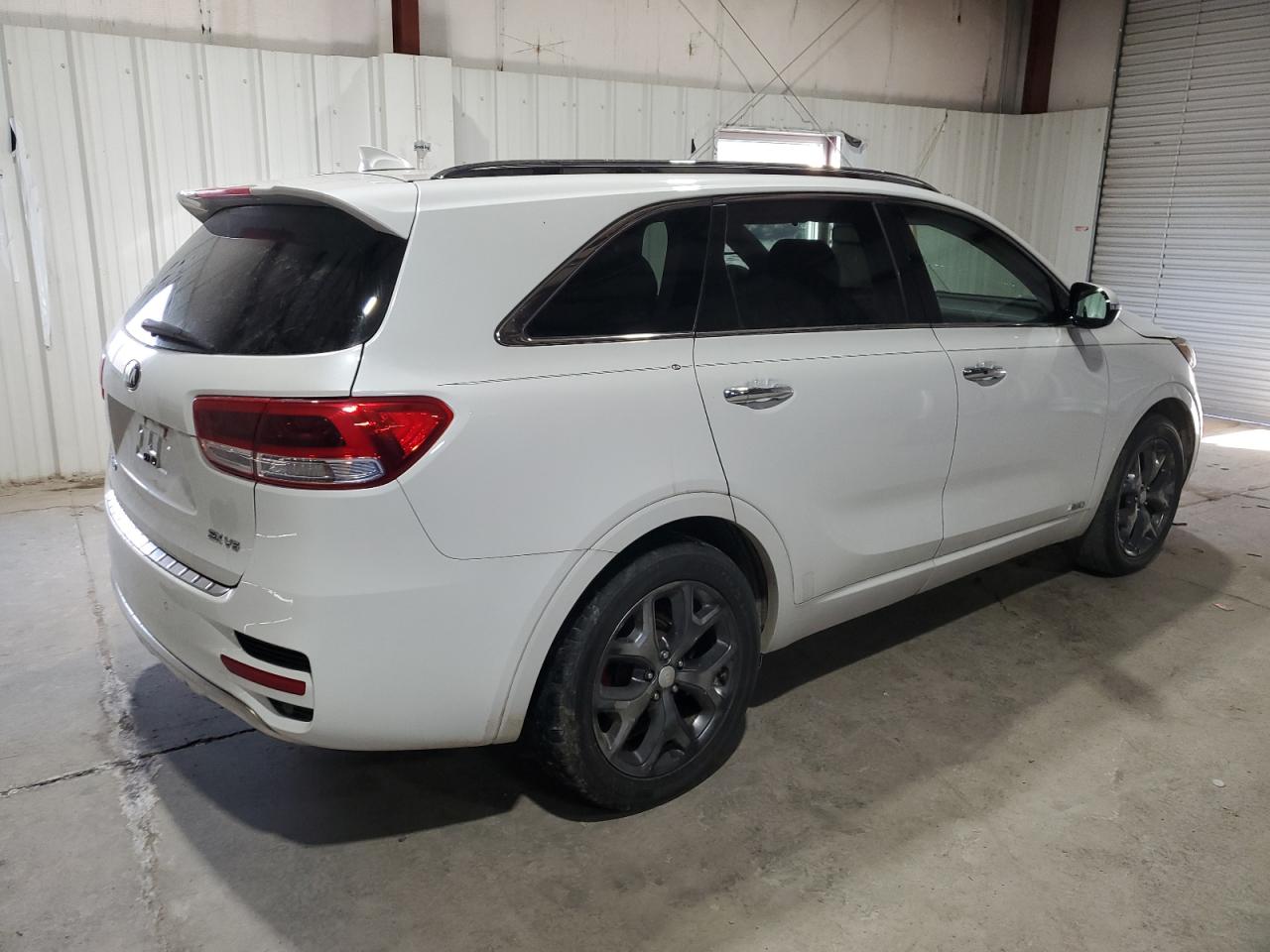2016 Kia Sorento - Image 3